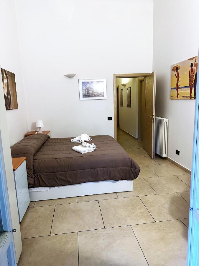Maison d'hôtes Camera Doppia - Low Cost Con Bagno Privato